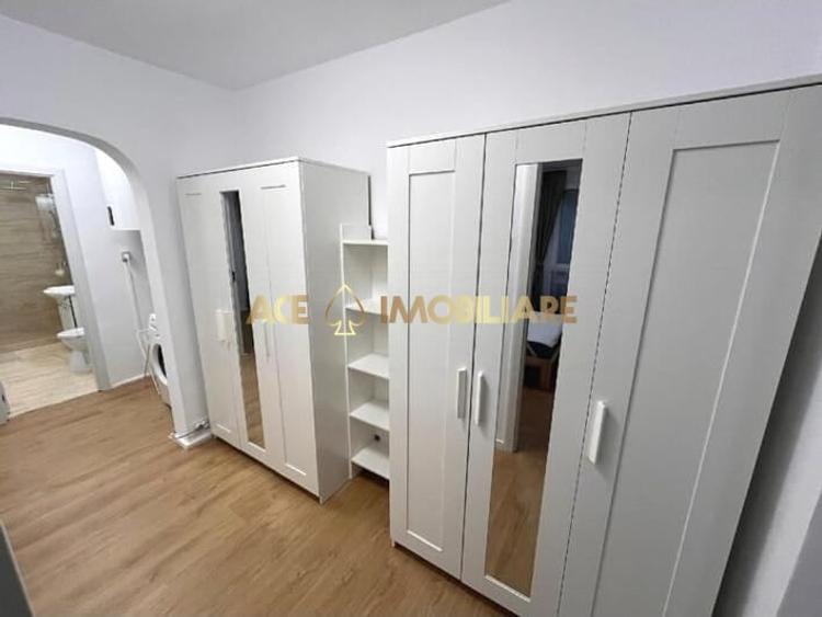 Apartament cu 3 camere semidecomandat, mobilat în Titan