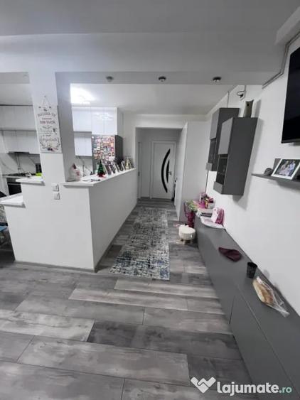 Apartament cu 3 camere, mobilat în Lăpuș