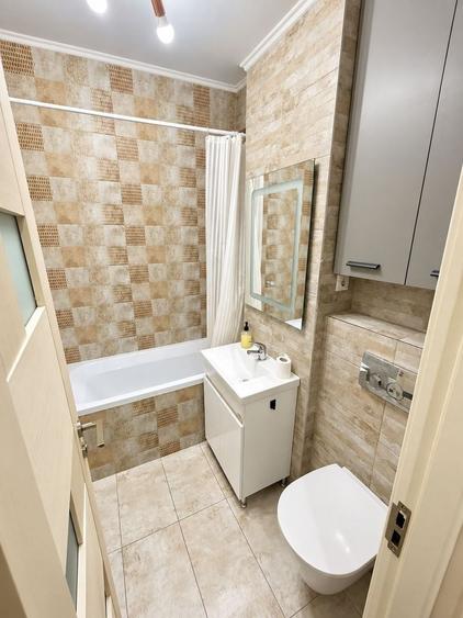 Apartament cu 3 camere decomandat în Dacia