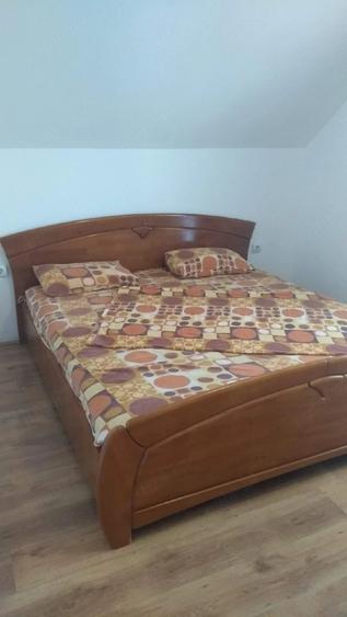 Casă cu 6 camere cu Teren 300 Mp în Central