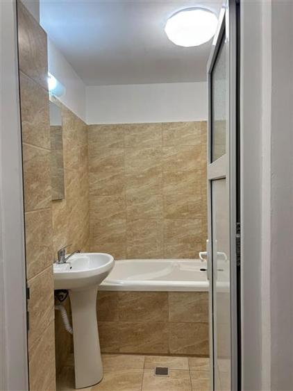Apartament cu 2 camere decomandat în Sebastian