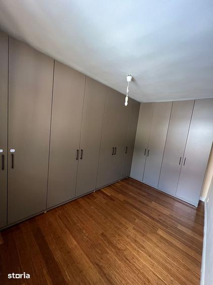 Apartament cu 3 camere decomandat în Iancului