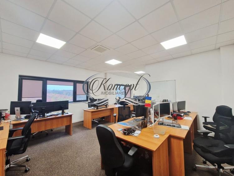 Birou, de 211.55000305176 mp, în Europa