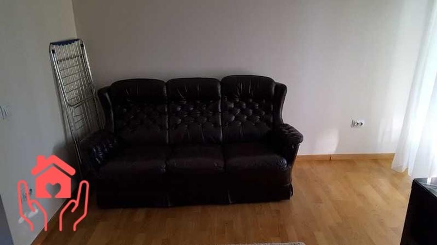 Apartament cu 4 camere semidecomandat, mobilat în Domenii