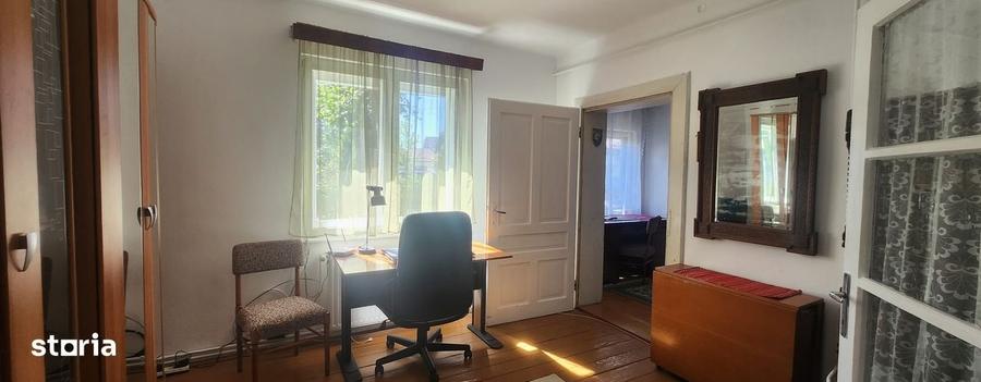 Casa in Str. Vanatorilor nr.66 in Rasnov,S+P+pod,4 camere,teren 500 mp - 1