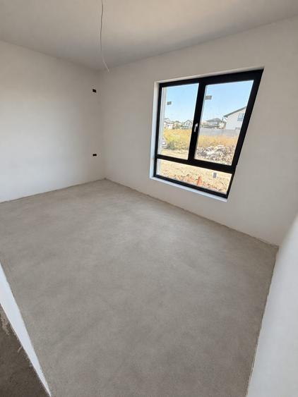 Comuna Berceni - Casa 4 Camere 2 Bai 400mp Teren - 14