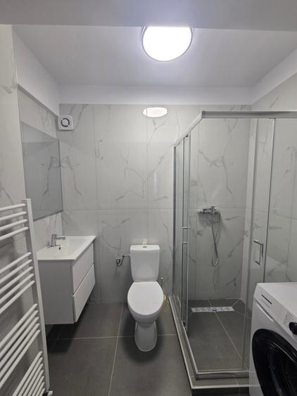 Garsonieră decomandată în Central