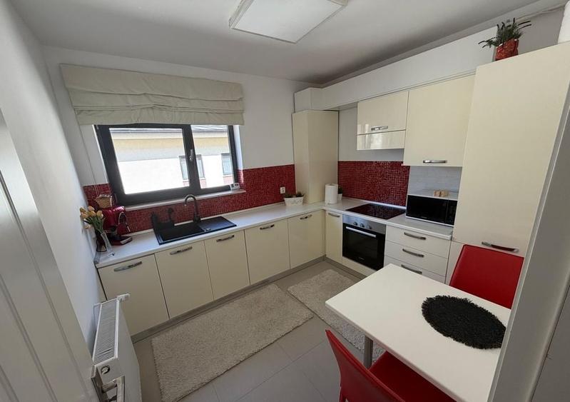 Apartament cu 2 camere decomandat, mobilat în Borhanci