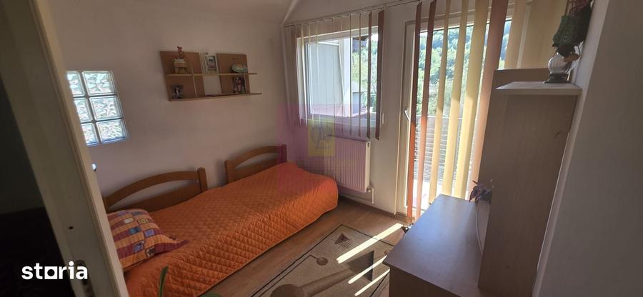 Casa 5 camere de vanzare in Mislea - 4
