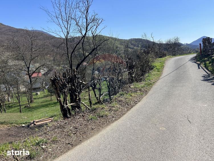 Teren de 1106 mp, în Firiza