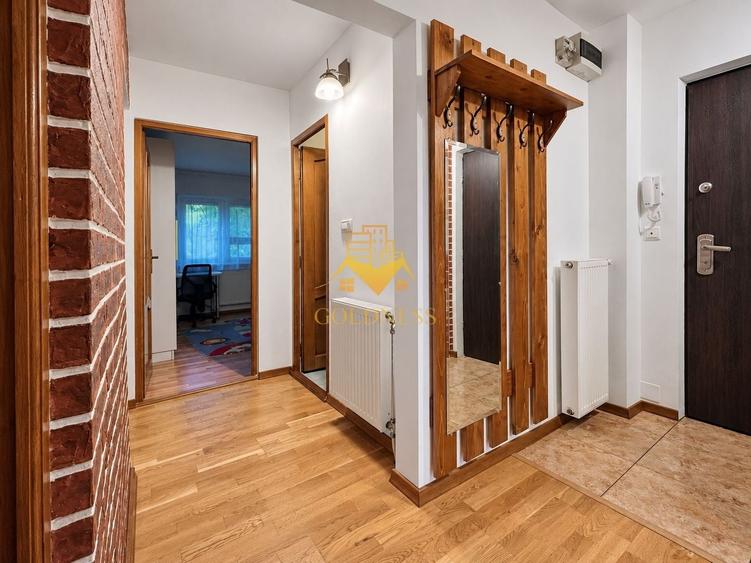 Apartament cu 3 camere decomandat, mobilat în Plopilor