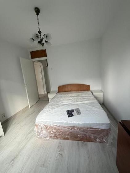 Apartament cu 3 camere decomandat în Veteranilor