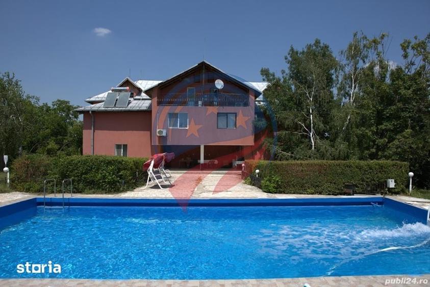 Casă cu 5 camere cu Teren 2500 Mp în Bucovăț