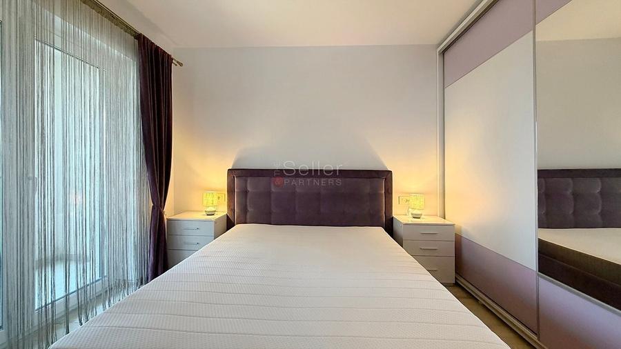 Apartament cu 2 camere decomandat, mobilat în Tractorul