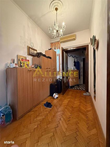 Apartament cu 2 camere, mobilat în Basarab