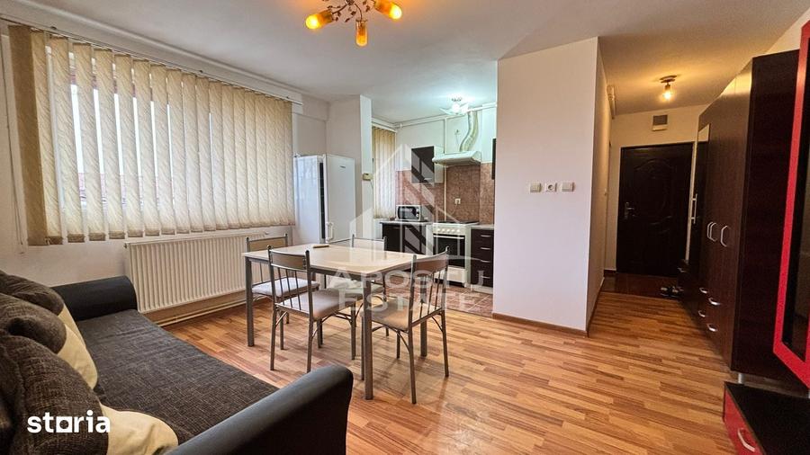 Apartament cu 2 camere nedecomandat în Soarelui