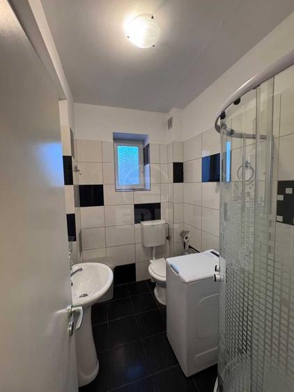 Apartament cu 2 camere semidecomandat în Iris
