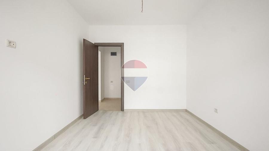 Apartament de vânzare, 50 mp utili, terasă 8 mp, loc de parcare! - 8