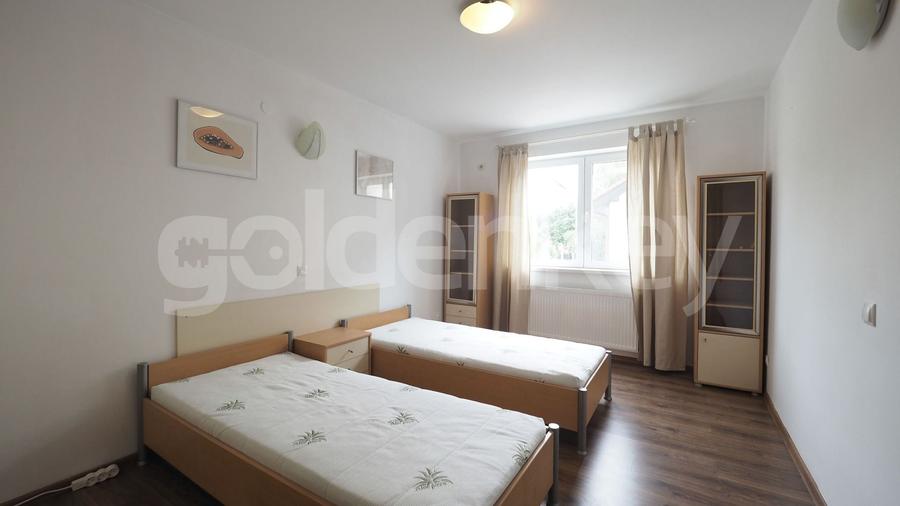 Duplex cu 5 camere cu Canalizare în Iancu Nicolae