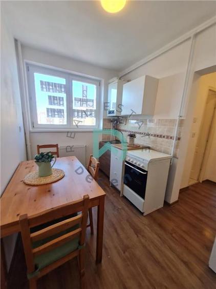 Apartament cu 2 camere semidecomandat în Astra