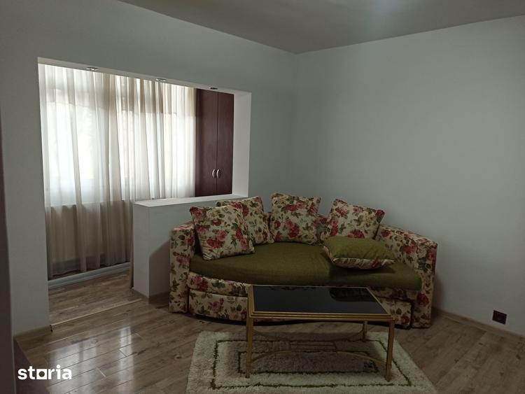 Garsonieră decomandată în Popa Șapcă