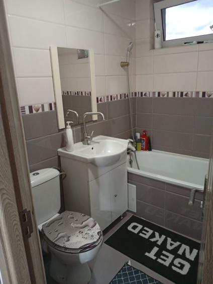 Apartament cu 2 camere semidecomandat în Micro 1