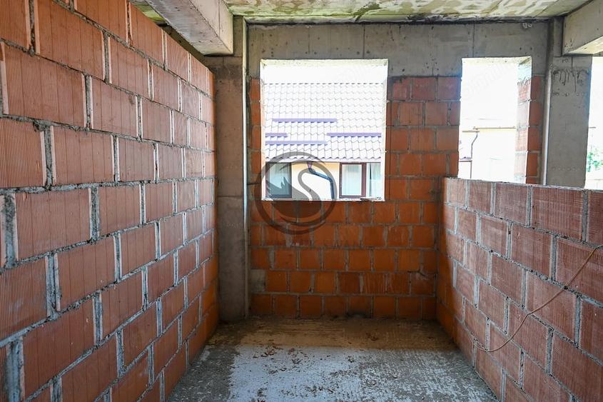 Casă cu Teren 384 Mp în Central