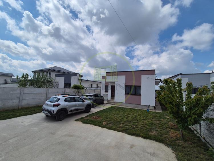 Casă individuală cu 3 camere cu Teren 348 Mp în Șimnicu de Sus