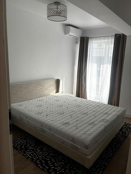 Apartament cu 3 camere, mobilat în Rahova