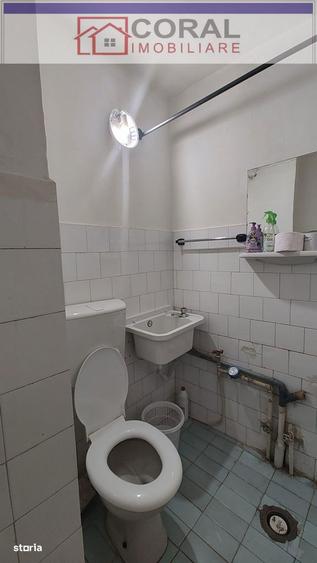 Spațiu comercial, de 30 mp, în 700