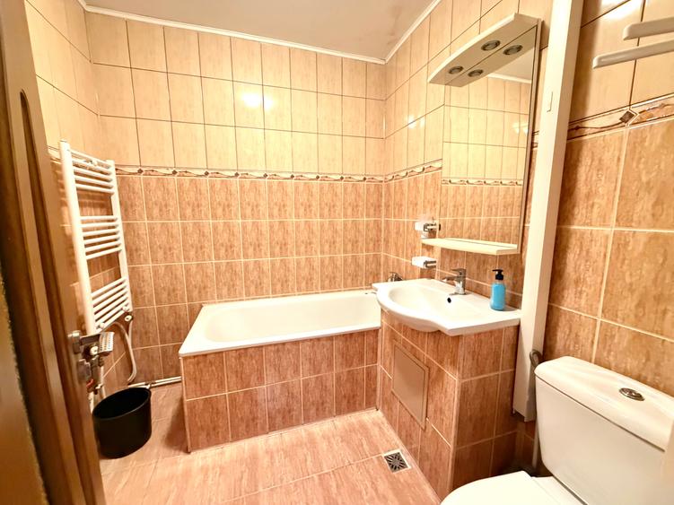 Apartament cu 2 camere decomandat în Mioriței