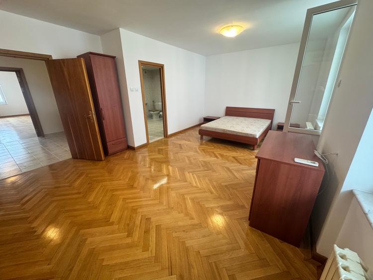 Apartament cu 2 camere decomandat în Calea Plevnei