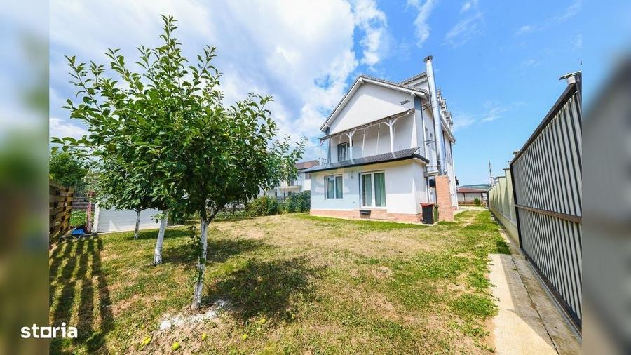 Casă cu 4 camere decomandat în Gilău