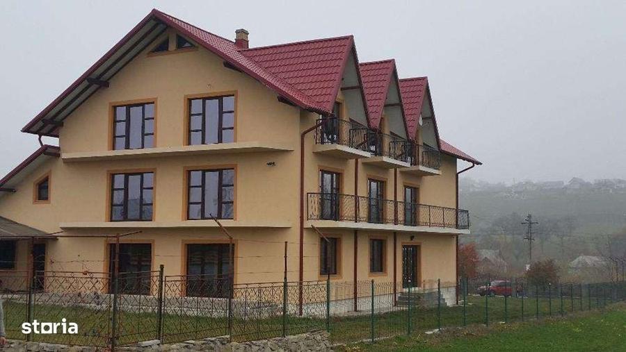 Casă cu 4 camere în Lipoveni