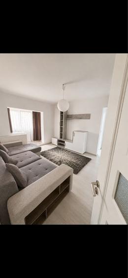 Apartament cu 2 camere semidecomandat în Exterior Vest