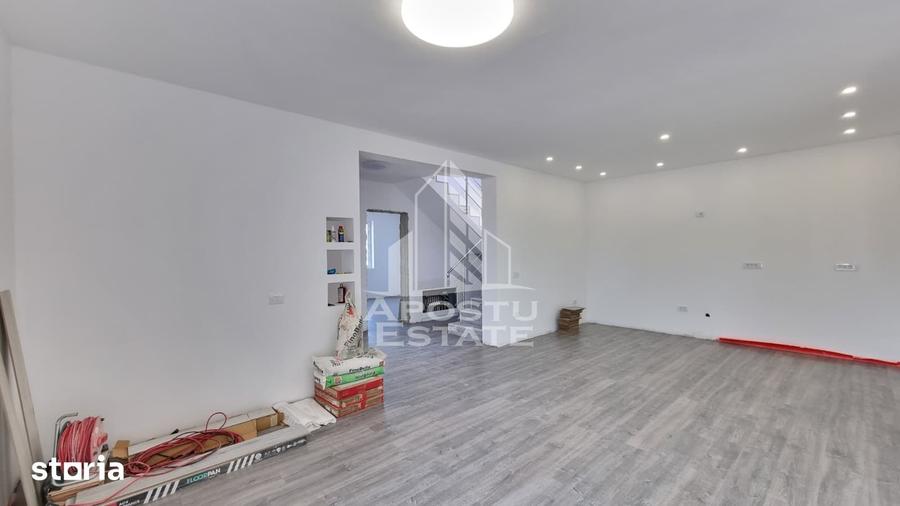 Casă cu 5 camere cu Teren 535 Mp în Giarmata