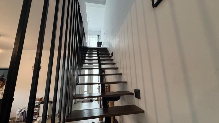 Duplex cu 4 camere cu Canalizare în Urseni