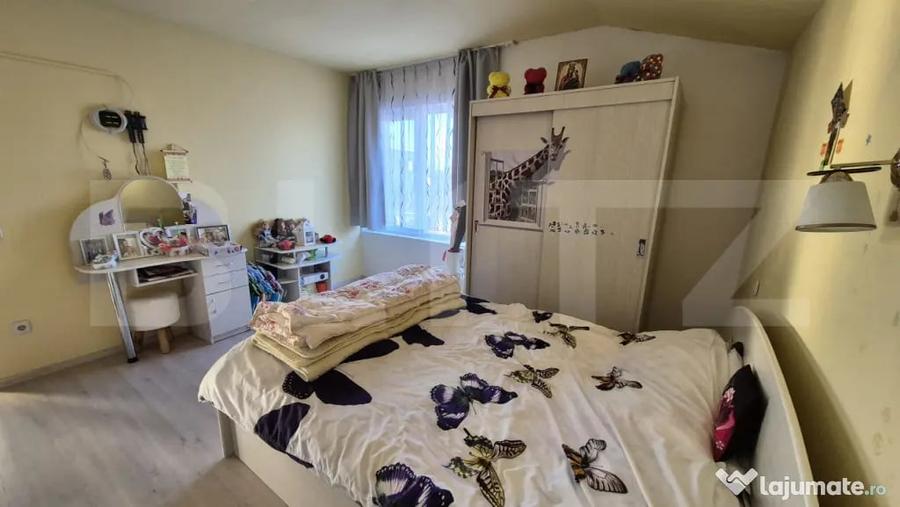 Casă cu 5 camere cu Teren 496 Mp în Cloșca