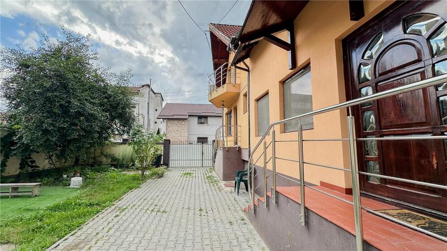 Apartament cu 2 camere decomandat, mobilat în Bartolomeu
