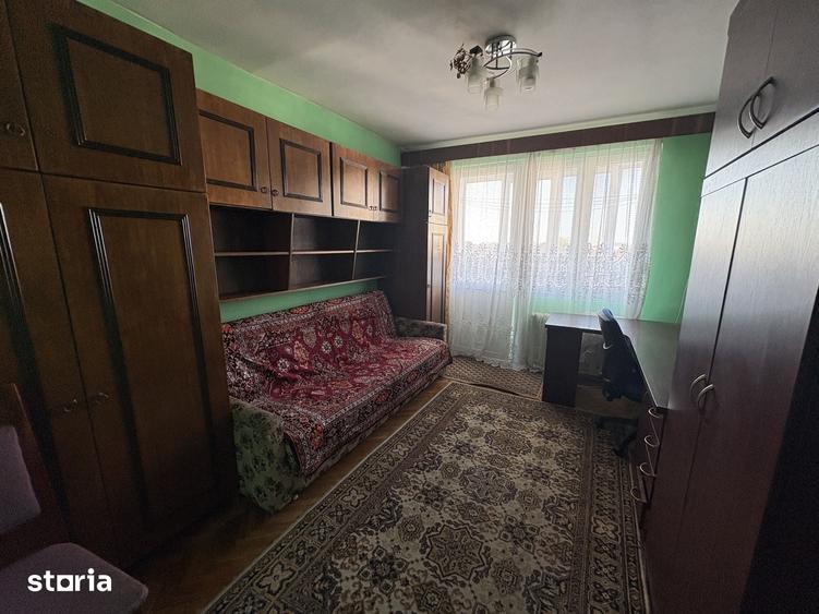 Apartament cu 3 camere în Iosia