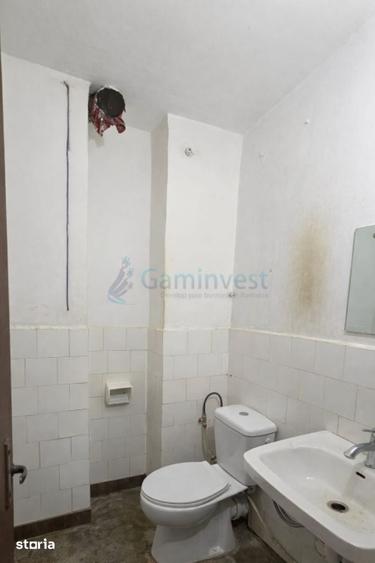 Apartament cu 4 camere decomandat în Nufărul