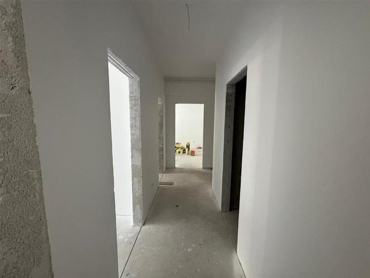 Apartament cu 3 camere decomandat în Nord