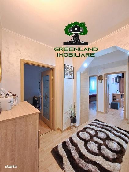 Apartament cu 3 camere decomandat în Lunca Cetățuii