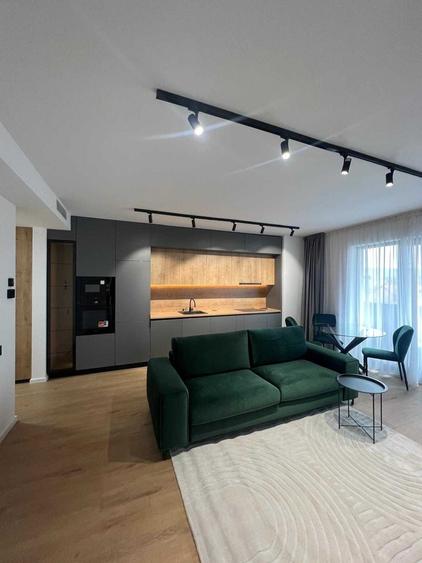 Apartament cu 2 camere semidecomandat în Semicentral