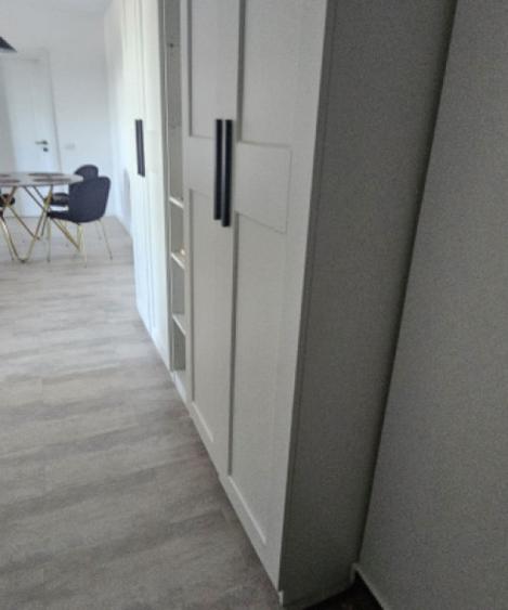 Apartament cu 2 camere decomandat în Km 5