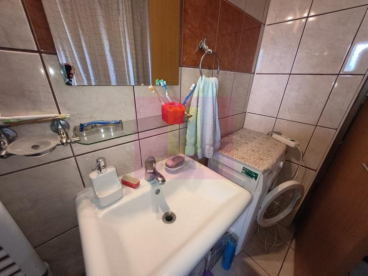 Casă cu 3 camere cu Teren 185 Mp în Berceni