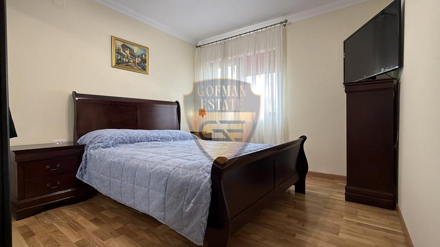 Casă individuală cu 4 camere cu Canalizare în Lumina