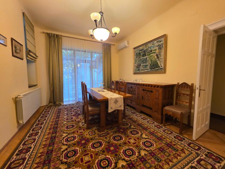 Apartament cu 4 camere în Dorobanți
