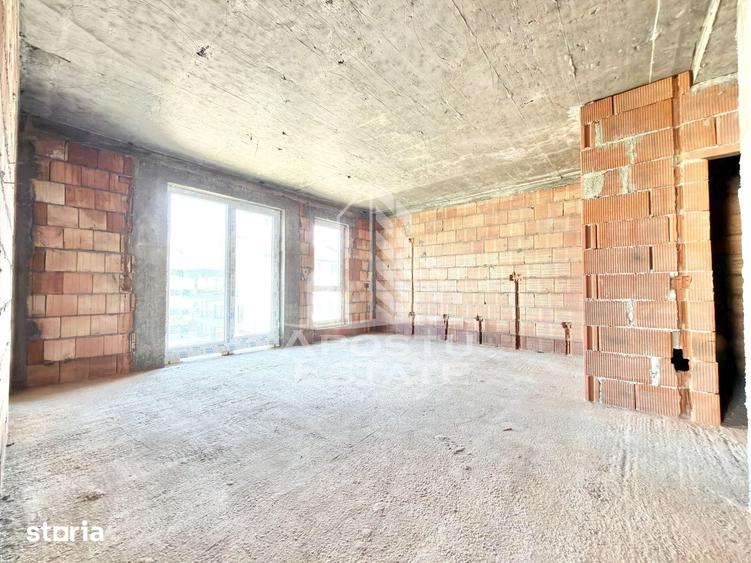 Apartament cu 3 camere în Girocului