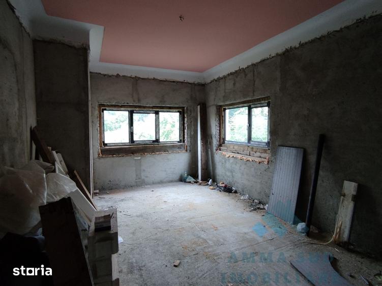 Sinaia / Peles - Vila D+P+M - 10 Camere - 260 mp utili - 700 mp teren - 19